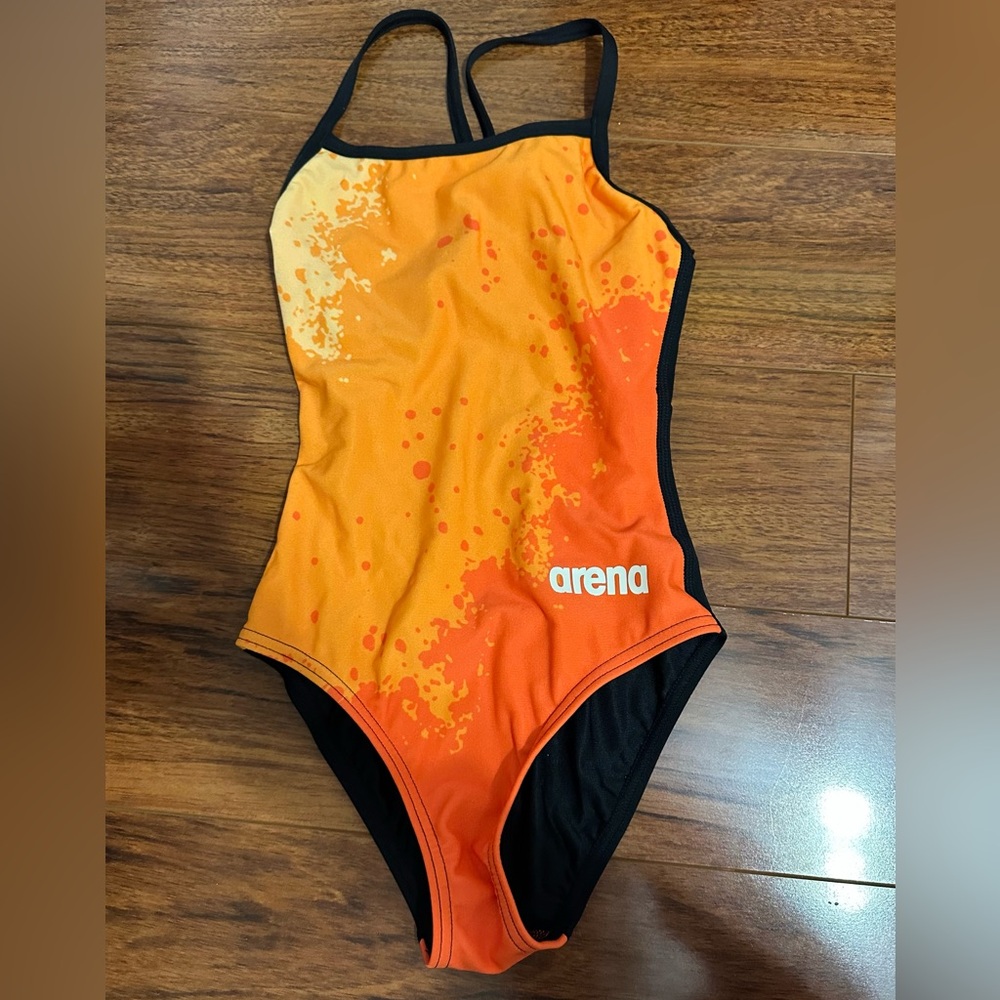 Women's Arena Spraypaint MaxLife Light Drop Back One Piece Swimsuit sz:22